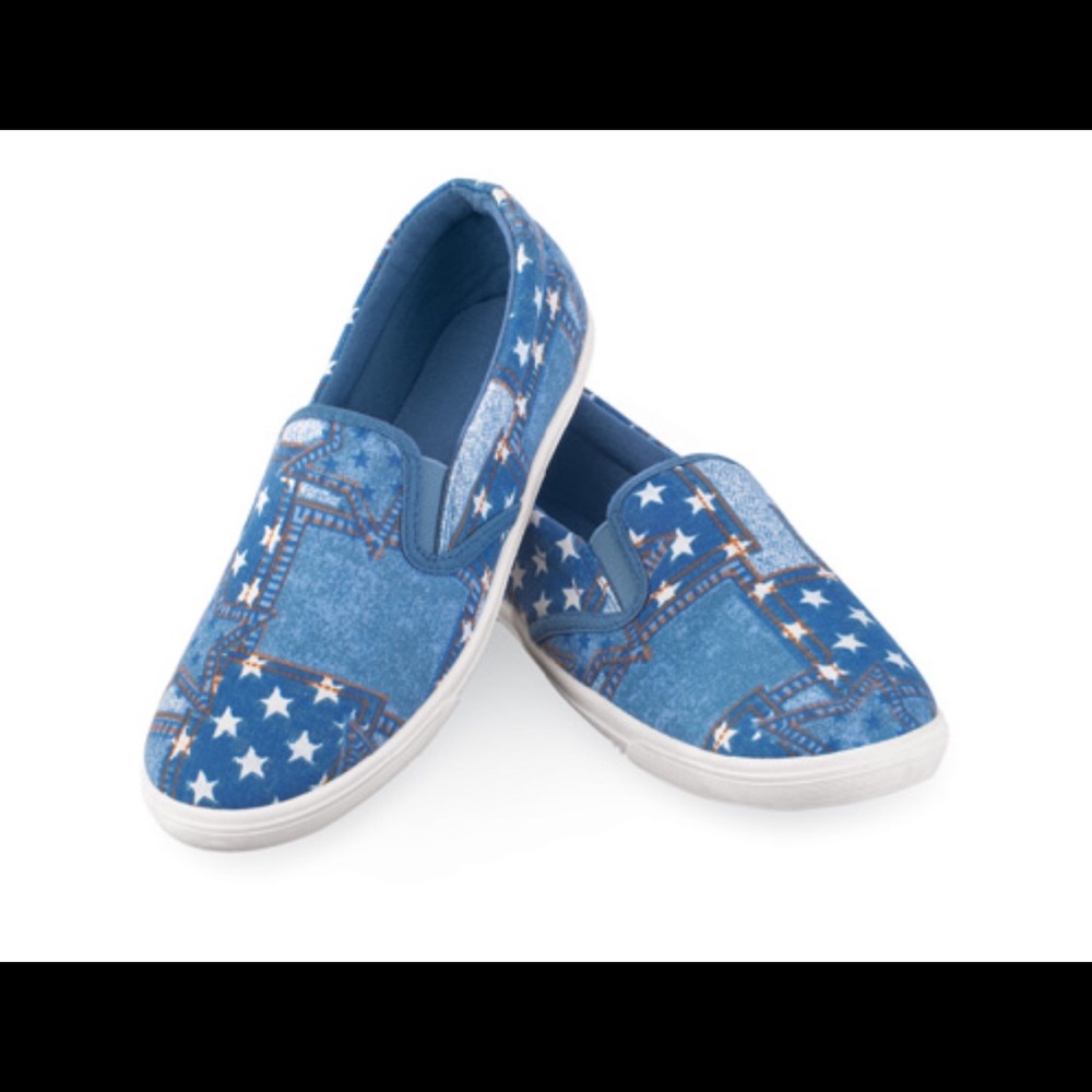 Slip On Shoes,Comfy, Size Large (9-10) NWT